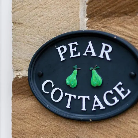 Pear Barn * Fylingdales