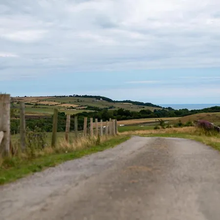 Pear Barn * Fylingdales