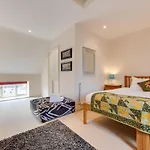 2 Bed In Oc-wa313 펜션 Fylingdales