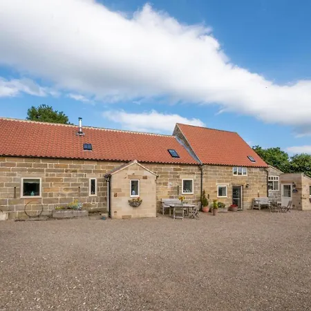 2 Bed In Oc-wa313 Fylingdales